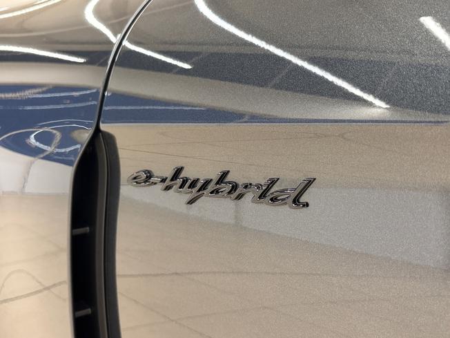 PORSCHE Panamera Photo 54