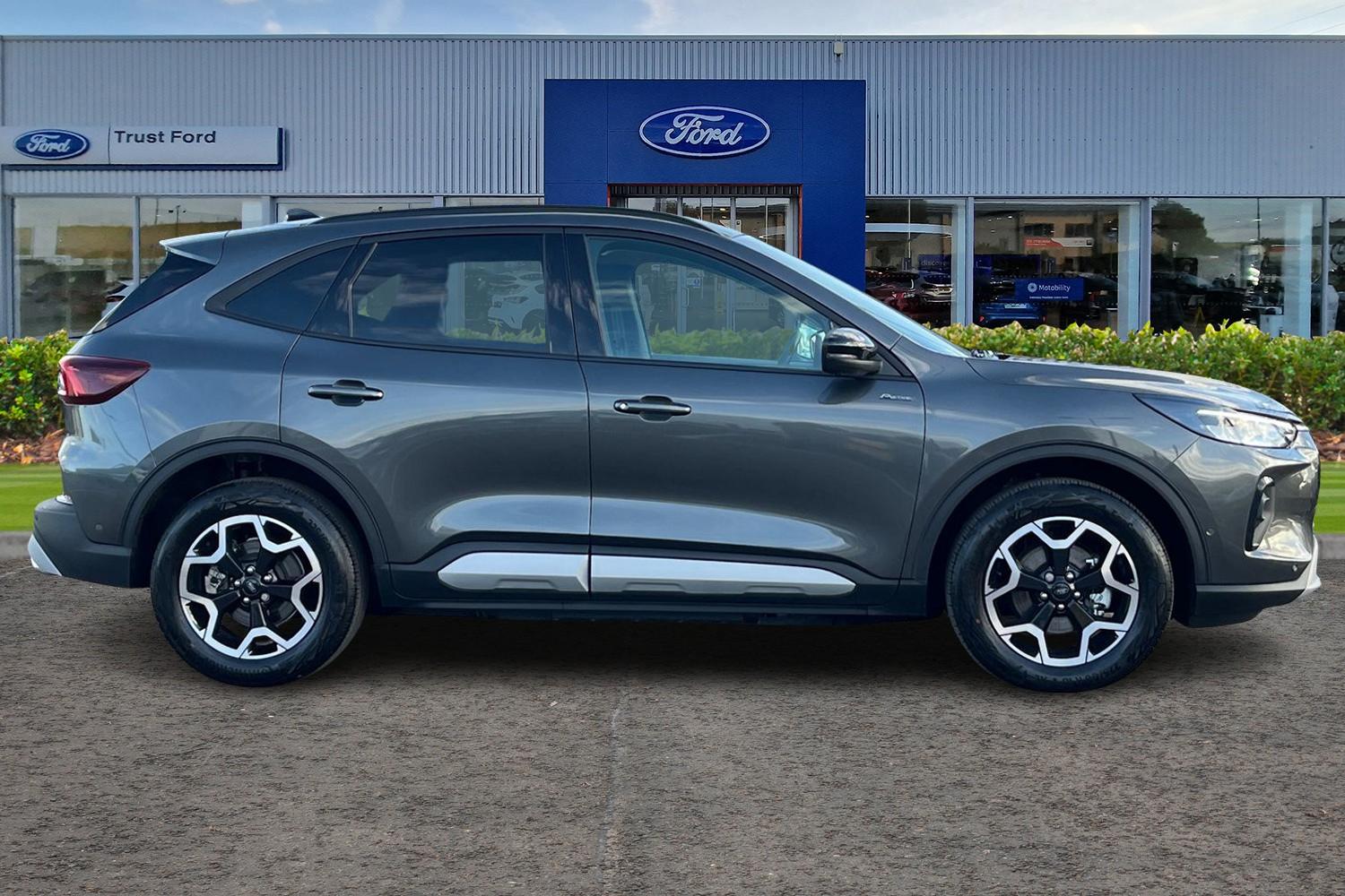 Ford KUGA Photo 2