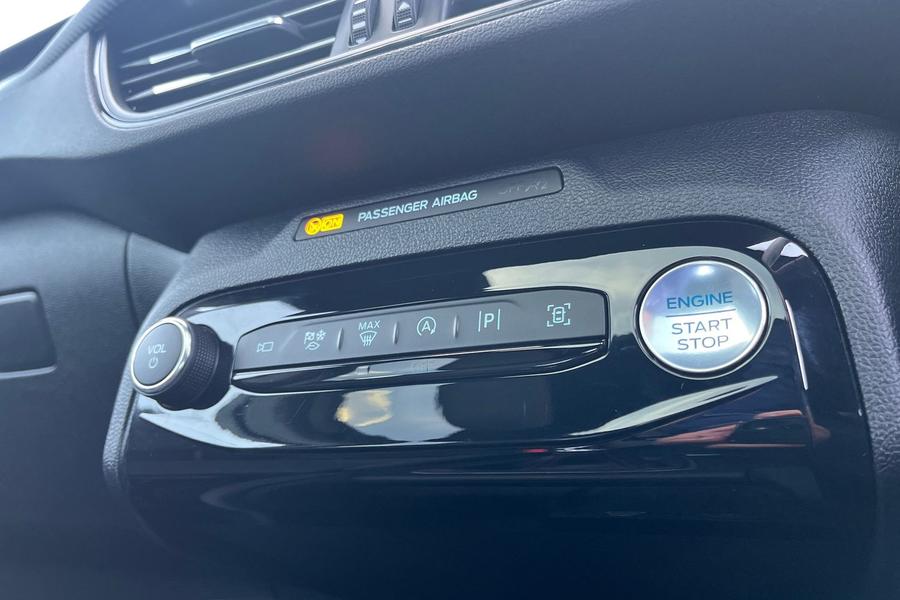Ford KUGA Photo autoimg-1a25b7a109b8f5bb1ebe76506bd4a9ef018e7e6a.jpg