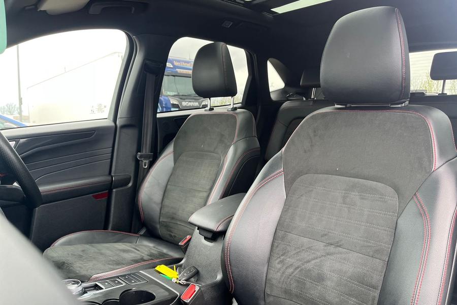 Ford KUGA Photo autoimg-1a2929e82a6979c44216c899a97c12697ae62358.jpg