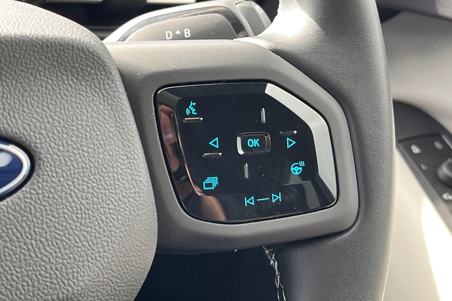 Ford Explorer Photo autoimg-1a2955289d1efe08869fad91eec1389b67aae4d3.jpg