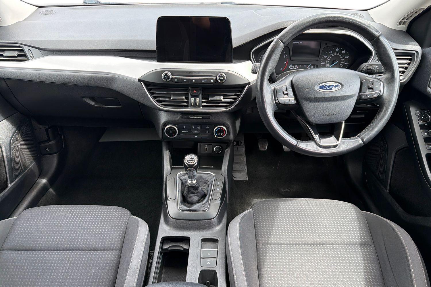 Ford FOCUS Photo 9