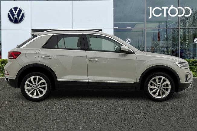 VOLKSWAGEN T-Roc Photo 4