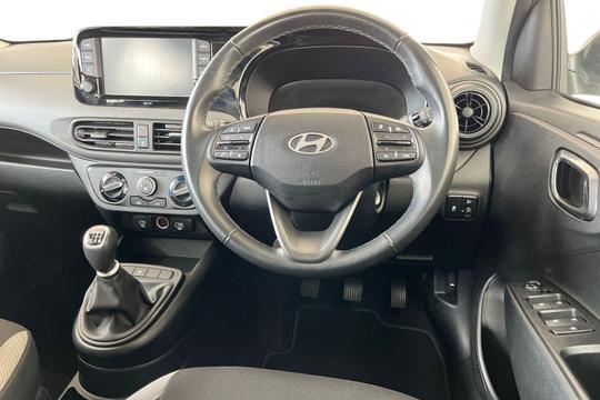 Hyundai i10 Photo autoimg-1a30ca111a080303043a400ee3f5777719589e9f.jpg