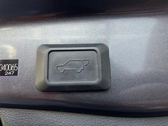 TOYOTA Rav4 Photo 37