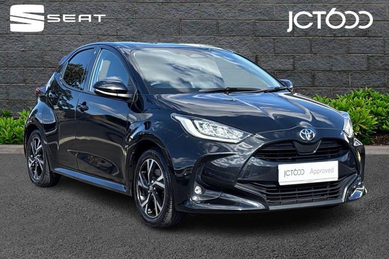 Used 2024 TOYOTA Yaris 1.5 Hybrid Design 5dr CVT Black at JCT600