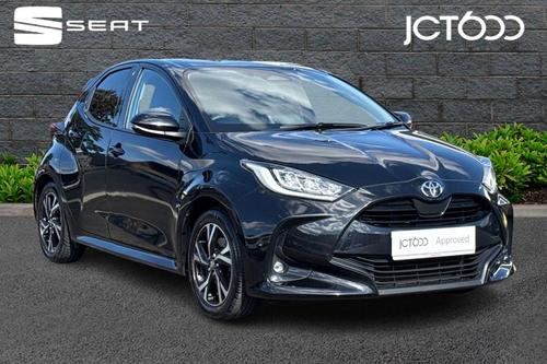 TOYOTA Yaris 1.5 Hybrid Design 5dr CVT