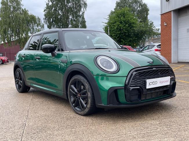 MINI Hatch Photo 24