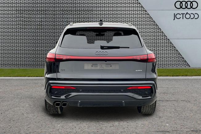 AUDI  Q5 SUV Photo 7