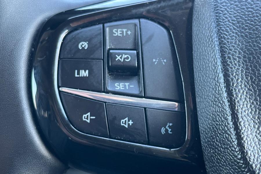 Ford TRANSIT CUSTOM Photo autoimg-1a3f5bab2b20e29d08a753e21f6f1a33cb045e1c.jpg