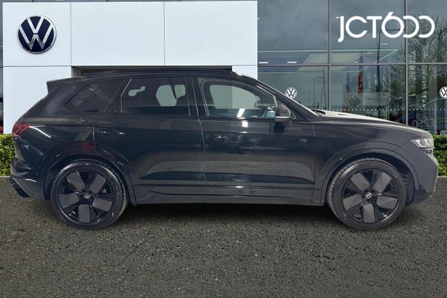 VOLKSWAGEN Touareg Photo 4