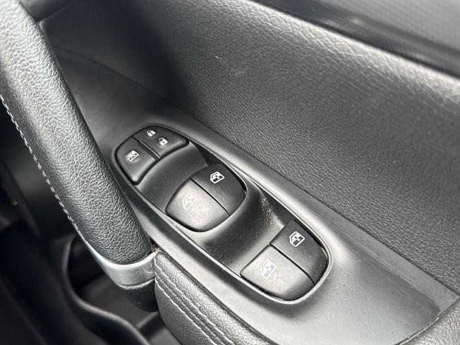 NISSAN Qashqai Photo 47