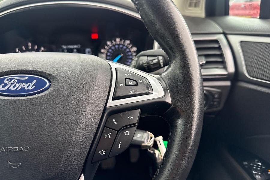Ford MONDEO Photo autoimg-1a41f12346685801bb8a2ec5767ab2f27e8f786b.jpg