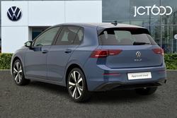 VOLKSWAGEN Golf Photo 3