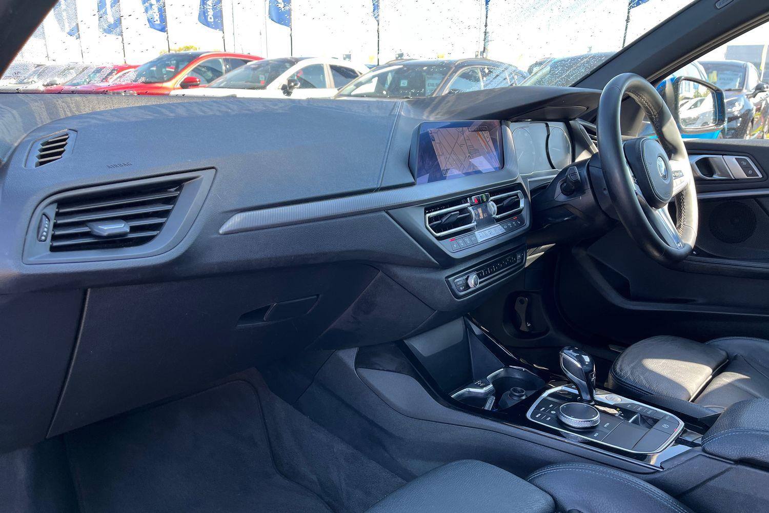 BMW 1 Series Photo 17