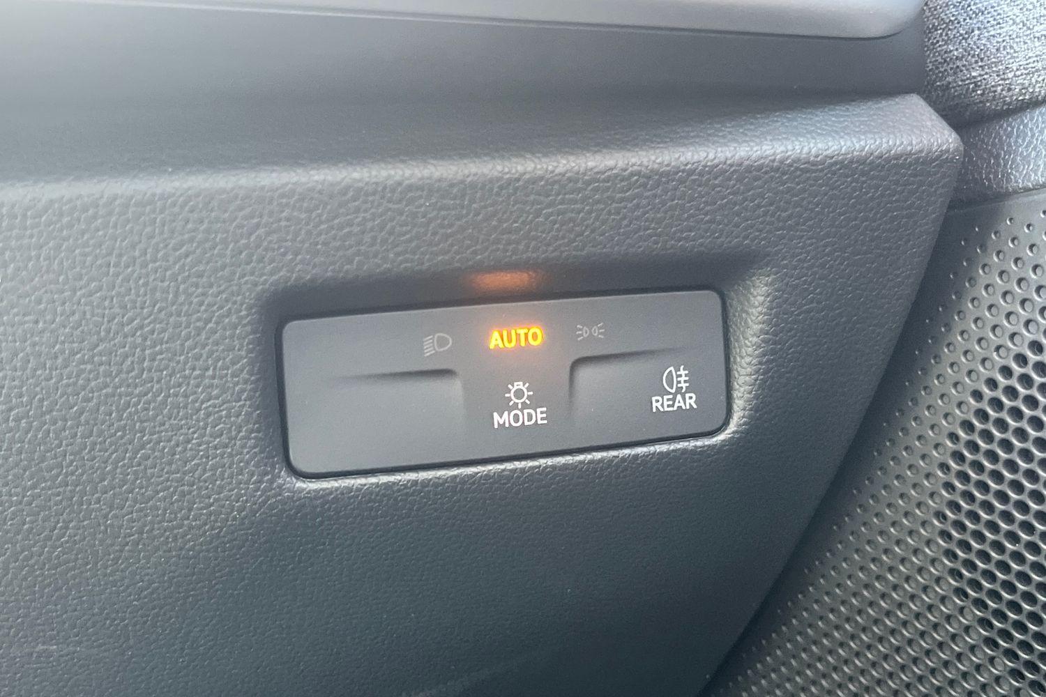 Skoda SUPERB Photo 29