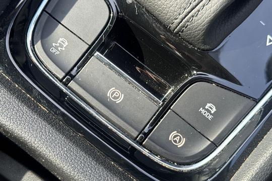 Skoda Karoq Photo autoimg-1a5826e69149e4b0db6e0ec6fec58fe13c47778b.jpg