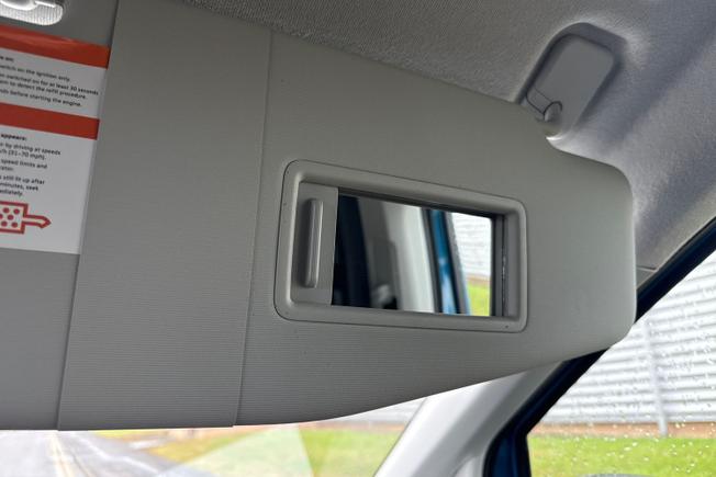 VOLKSWAGEN Caddy Photo 50