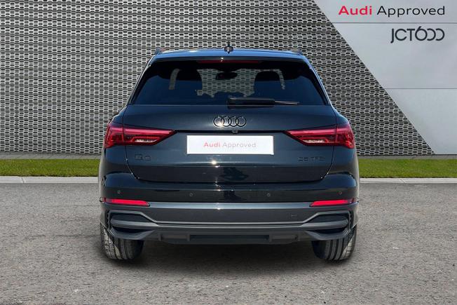 AUDI Q3 Photo 7