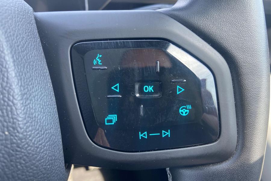 Ford EXPLORER Photo autoimg-1a5b30769d918bc432e89bead683e2bcffaec4e3.jpg