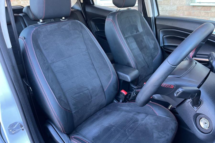 Ford ECOSPORT Photo autoimg-1a5c3840355b5b2d34a4fad2fd75369a0970844a.jpg
