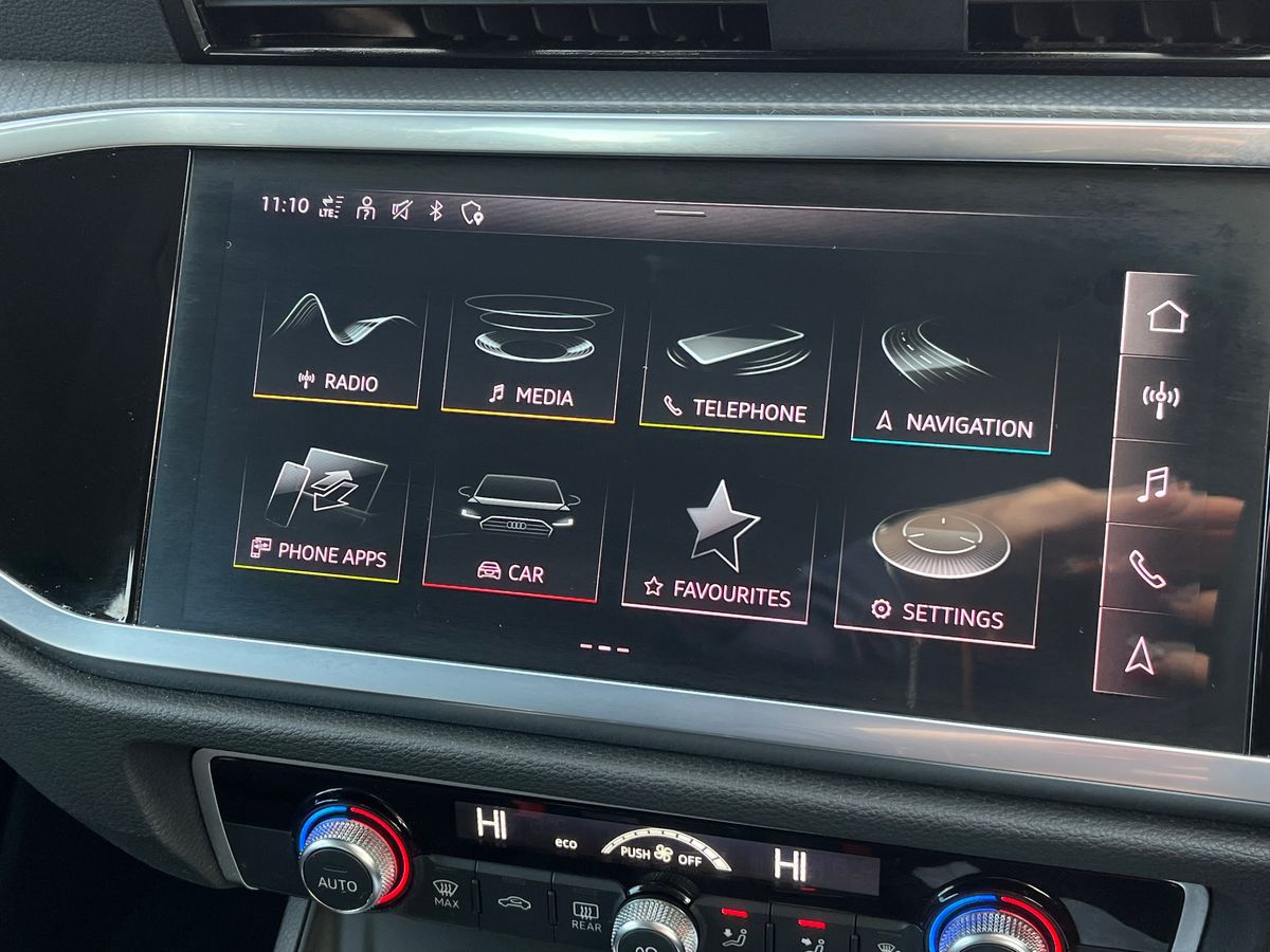 Audi Q3 Photo 40