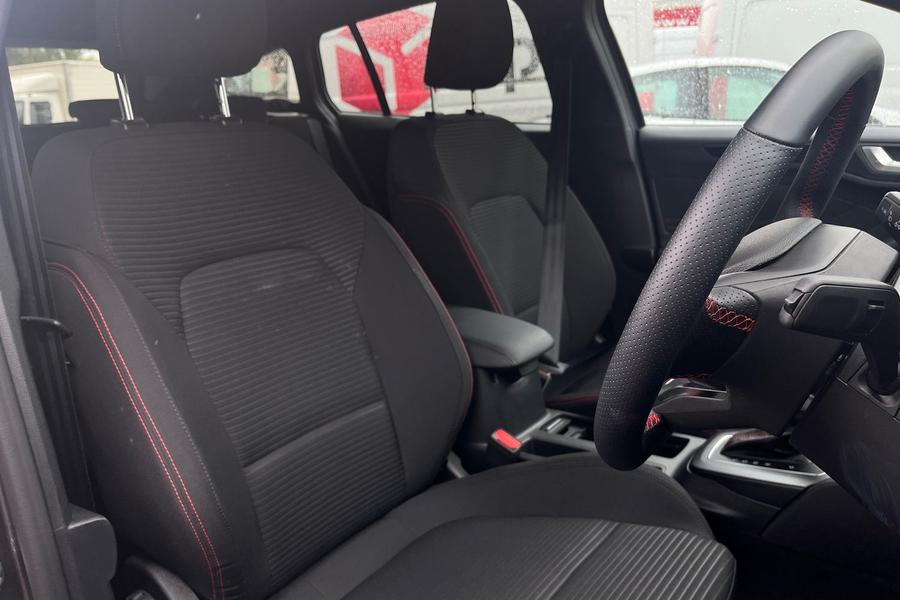 Ford FOCUS Photo autoimg-1a60090cf8b86f359702bb69aea4a9ef02cb6125.jpg