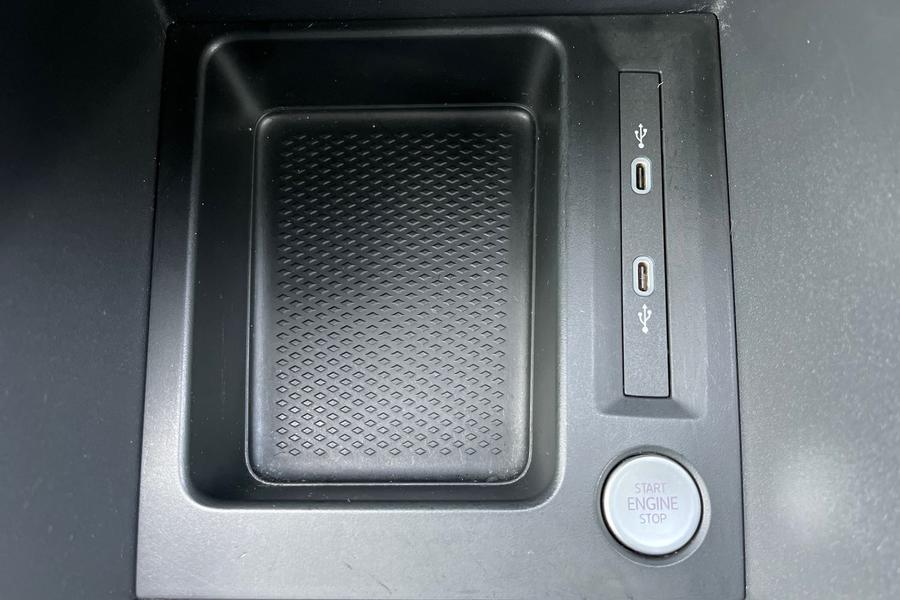 Ford TRANSIT CONNECT Photo autoimg-1a6189a3e22f23622bdda71f3c0461984a991570.jpg