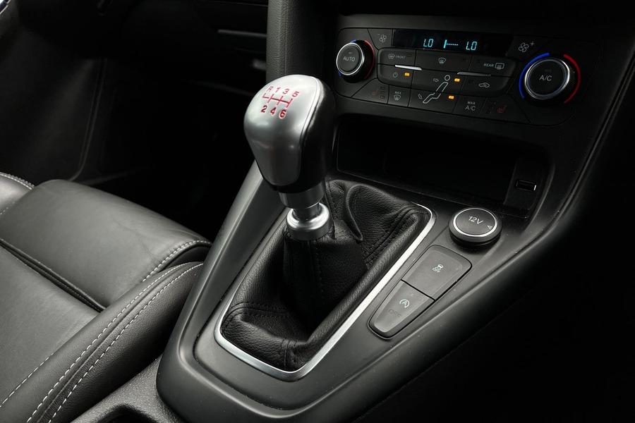 Ford Focus Photo autoimg-1a6470f59a2f729de6dfba111570d1e37e69c33e.jpg