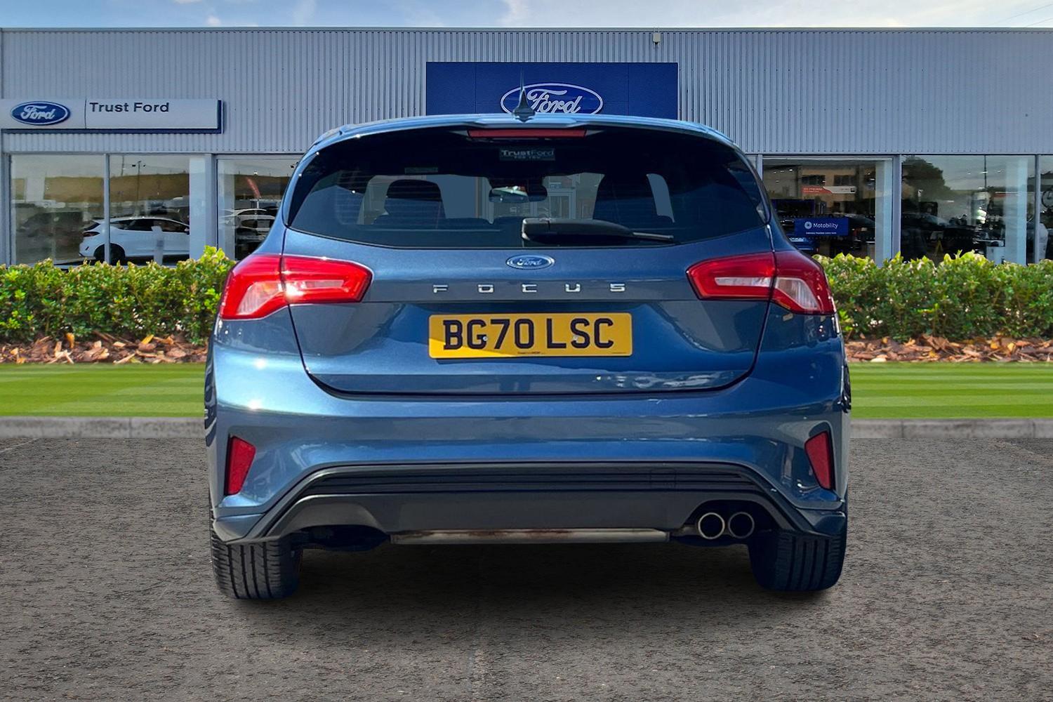 Ford Focus Photo 6