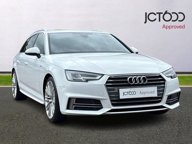 Audi A4 Photo 1