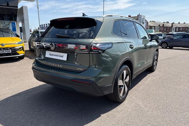 VOLKSWAGEN Tiguan Photo 24