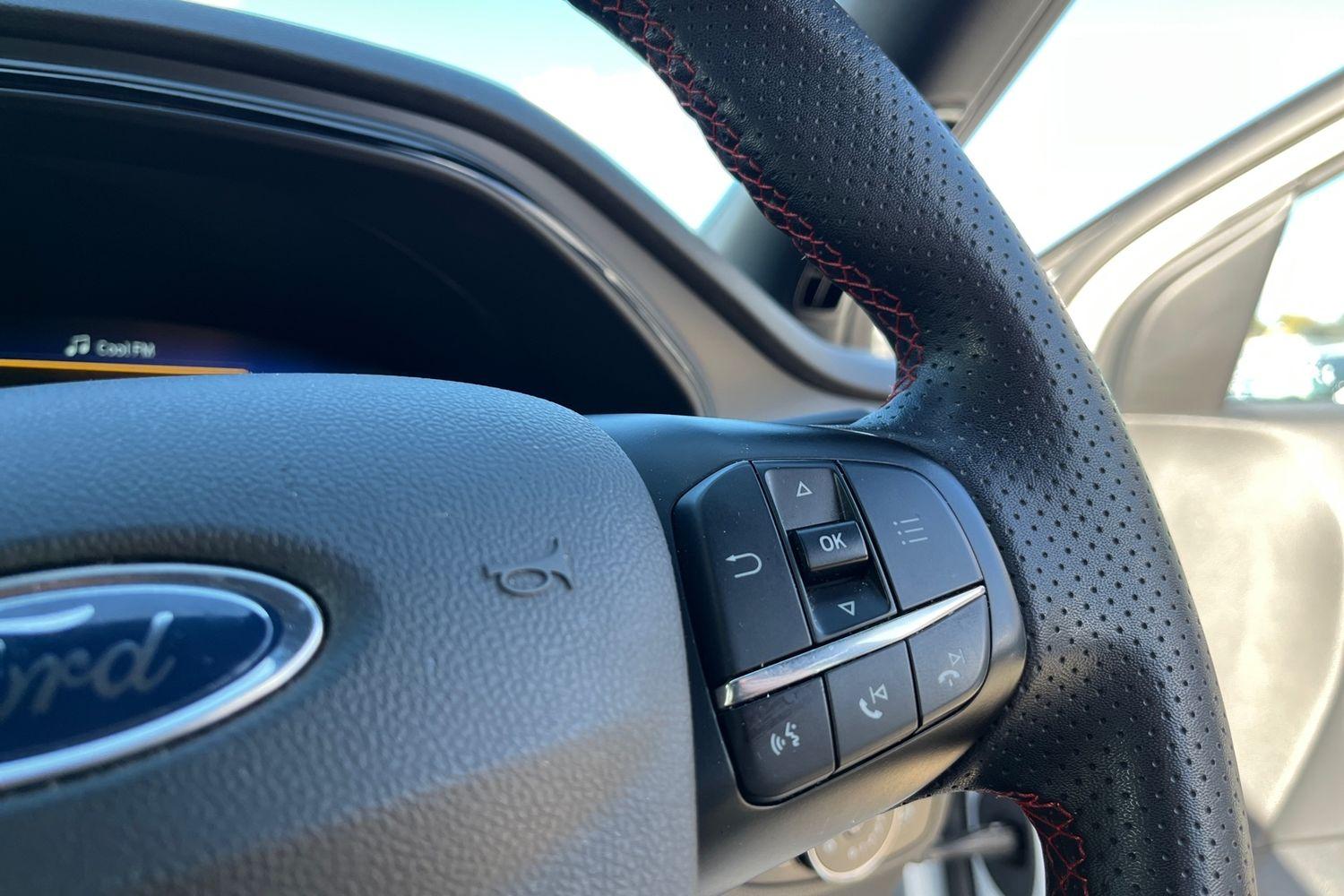 Ford FOCUS Photo 27