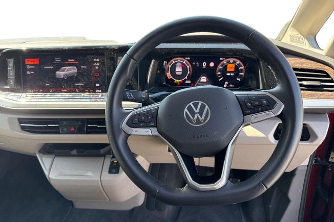 VOLKSWAGEN Multivan Photo 11