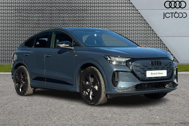 AUDI Audi Q4 Sportback Photo 1