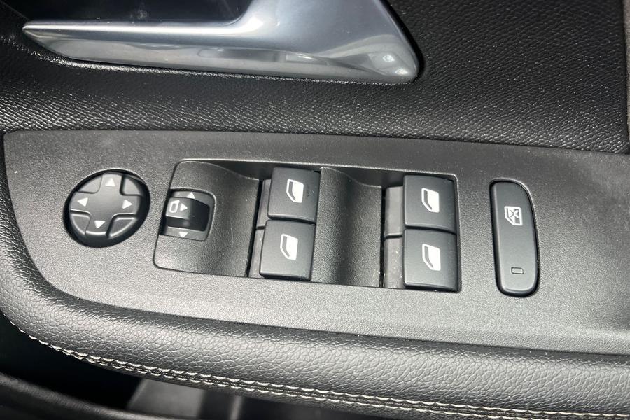 Vauxhall MOKKA Photo autoimg-1a7887c62e753dd8687a7a5e035f45efdef10647.jpg