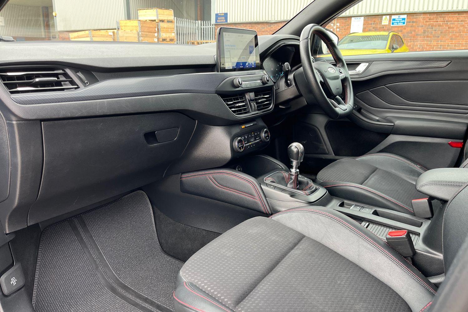 Ford Focus Photo 17