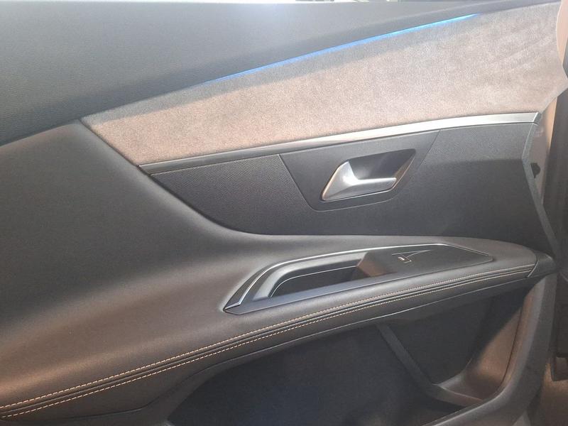 Used Peugeot 3008 NV22SOJ 39