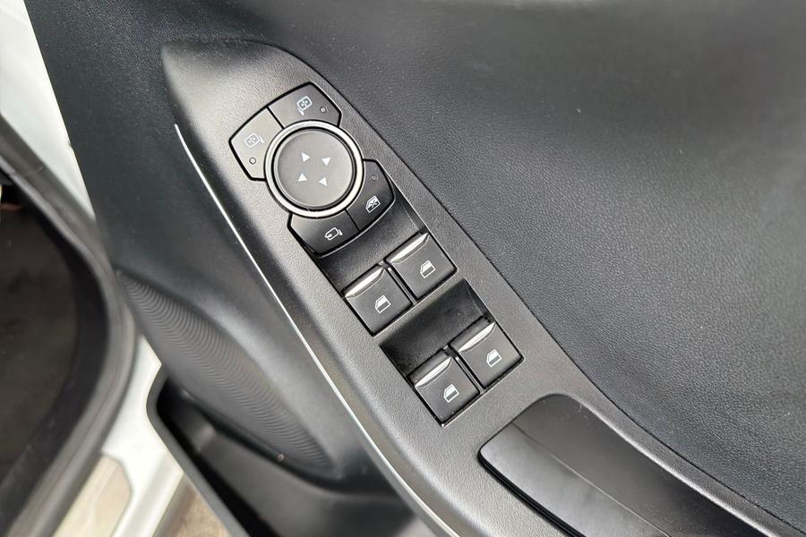 Ford Puma Photo autoimg-1a79afcb2a40e445843d6a06093a228727f493bc.jpg