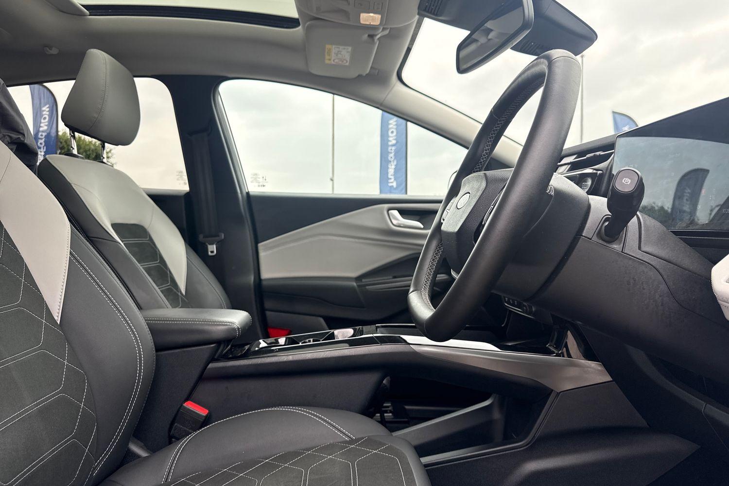 Ford Puma Gen-E Photo 16