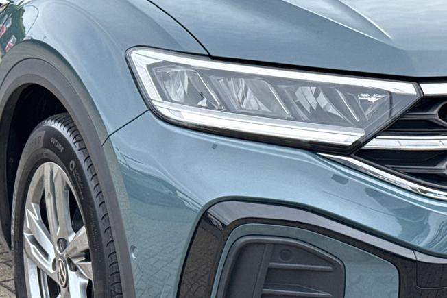 VOLKSWAGEN T-Roc Photo 19