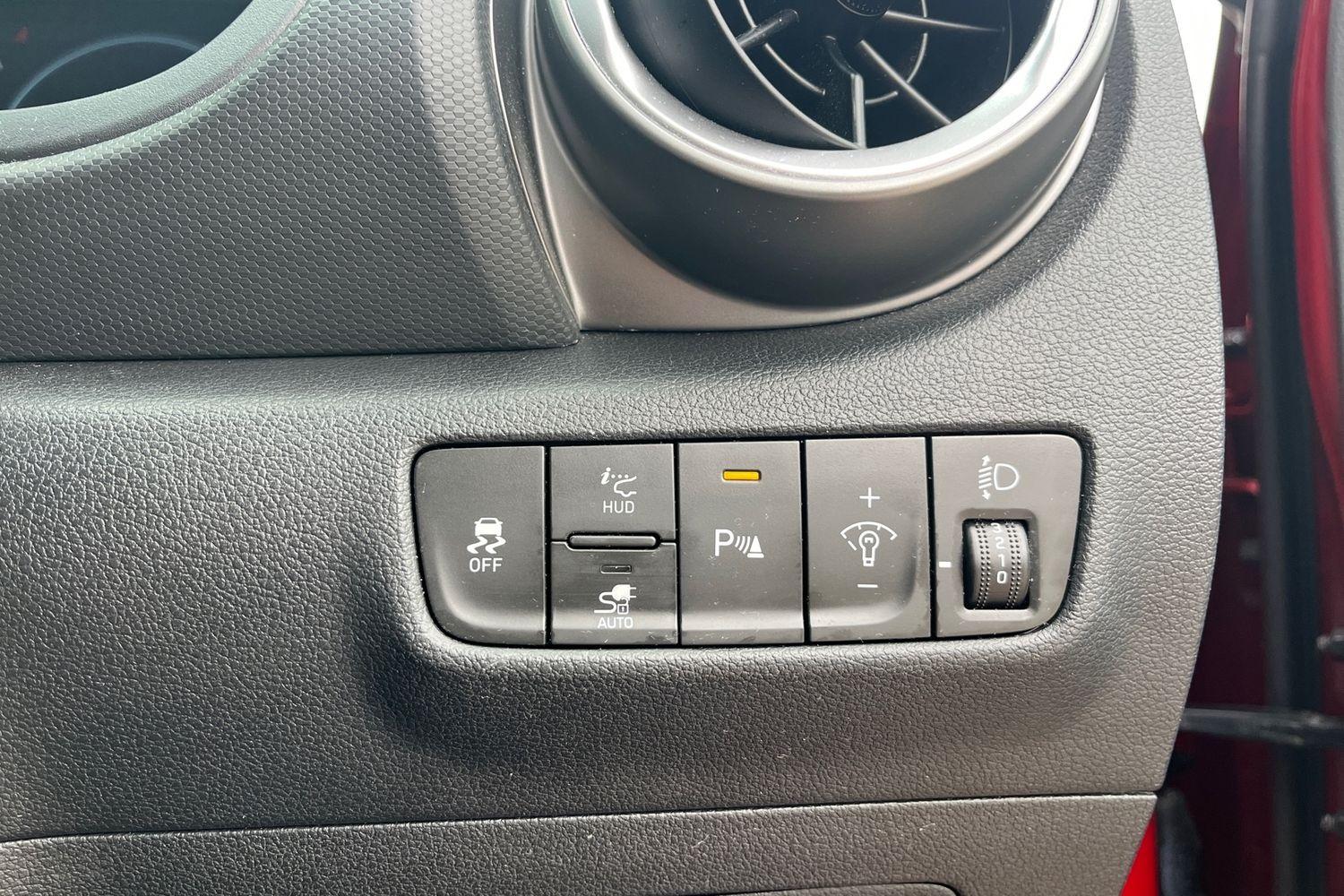 Hyundai KONA Photo 27