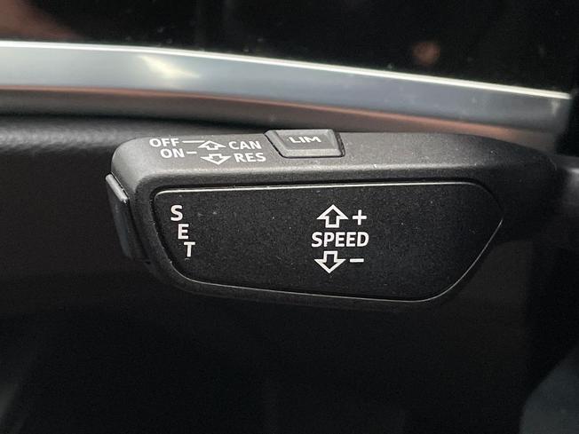 AUDI Q3 Photo 40