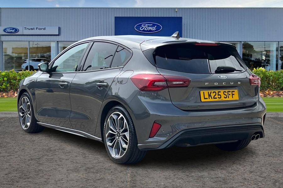 Ford Focus Photo autoimg-1a83998909fb9c4f8d4dba3e9489624a347c4b9e.jpg