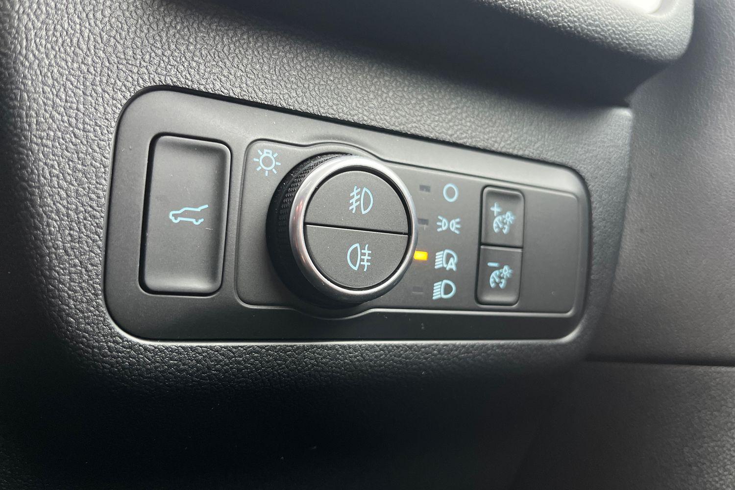 Ford KUGA Photo 22
