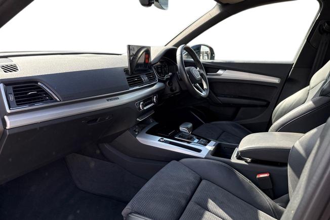 Audi Q5 Photo 2