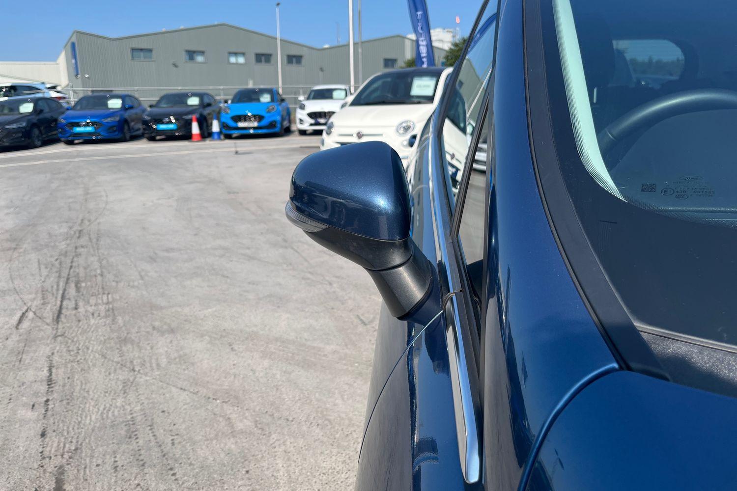 Ford FIESTA Photo 25