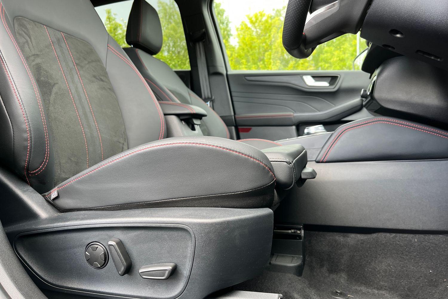 Ford KUGA Photo 16