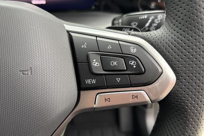 VOLKSWAGEN Golf Photo 17