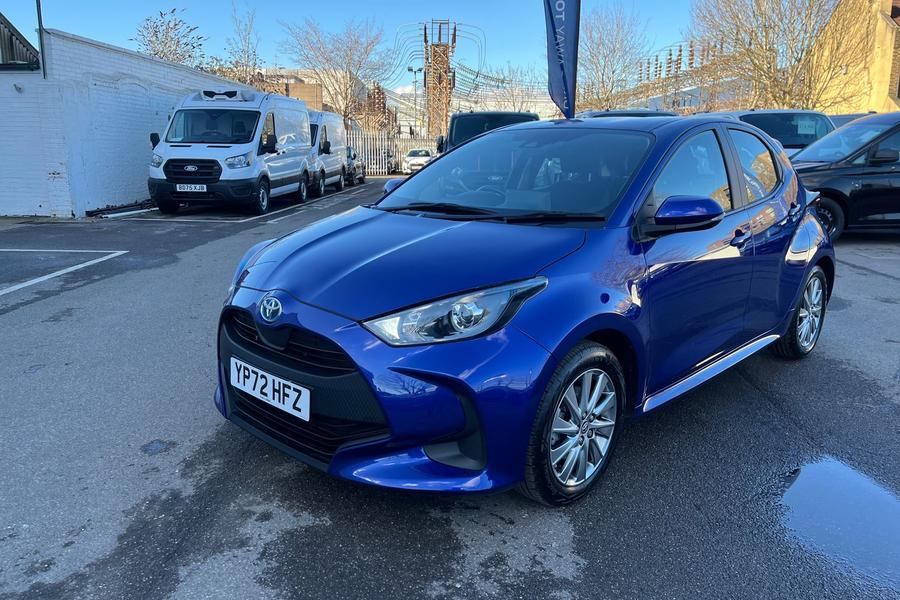Toyota YARIS Photo autoimg-1a9e02d1daf4d5b30afe051ec0d9e3eb7d0ca68c.jpg
